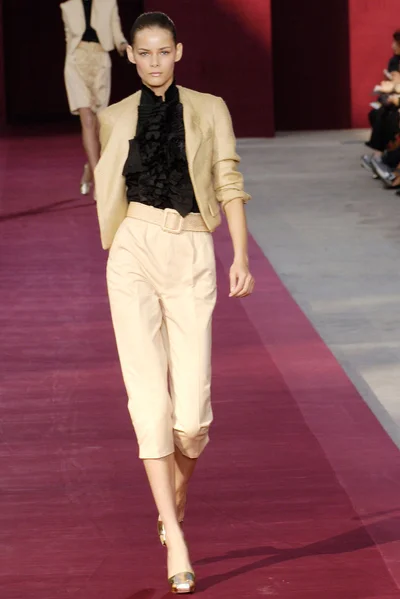 Look 1